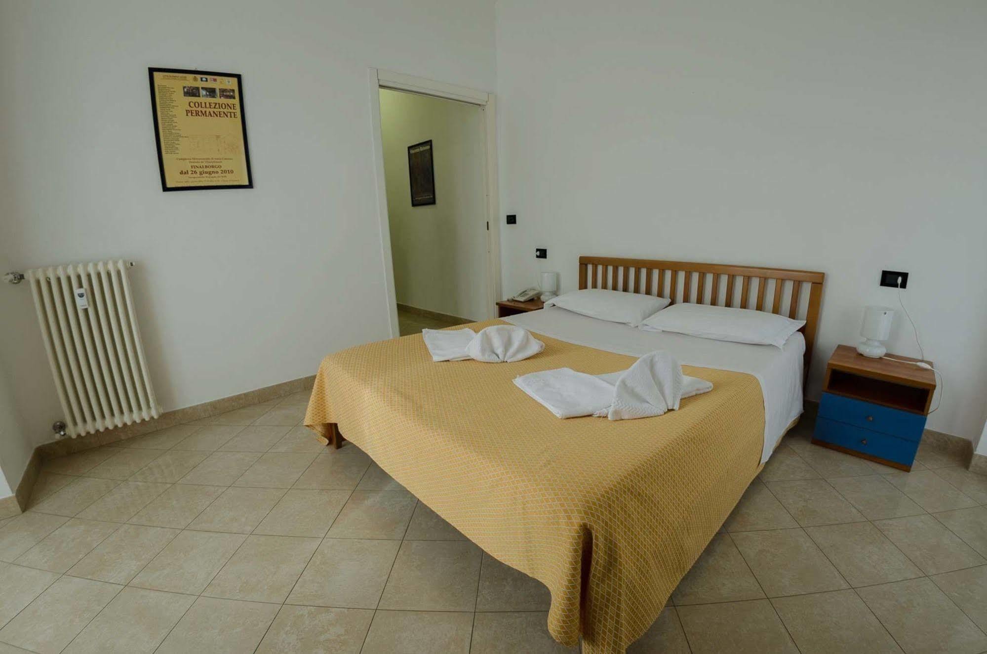 Aparthotel Residenza Adelaide Finale Ligure Exterior foto